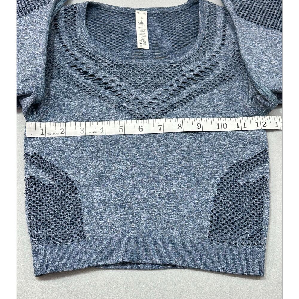 Alo Yoga Siren Long Sleeve Crop Top Heathered Blue Mesh Cutout Seamless Size S - Picture 7 of 7